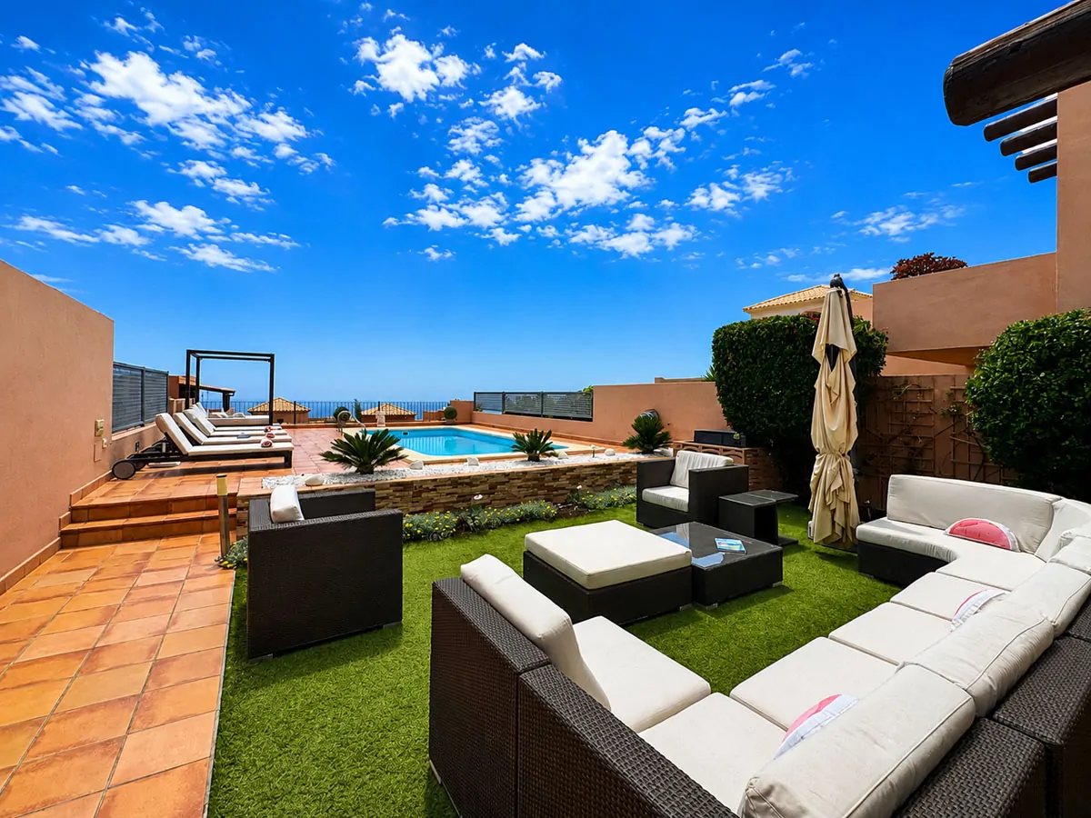 Casa Bello