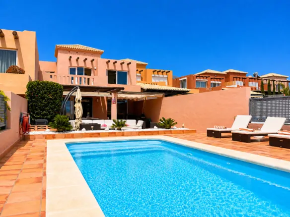 Casa Bello