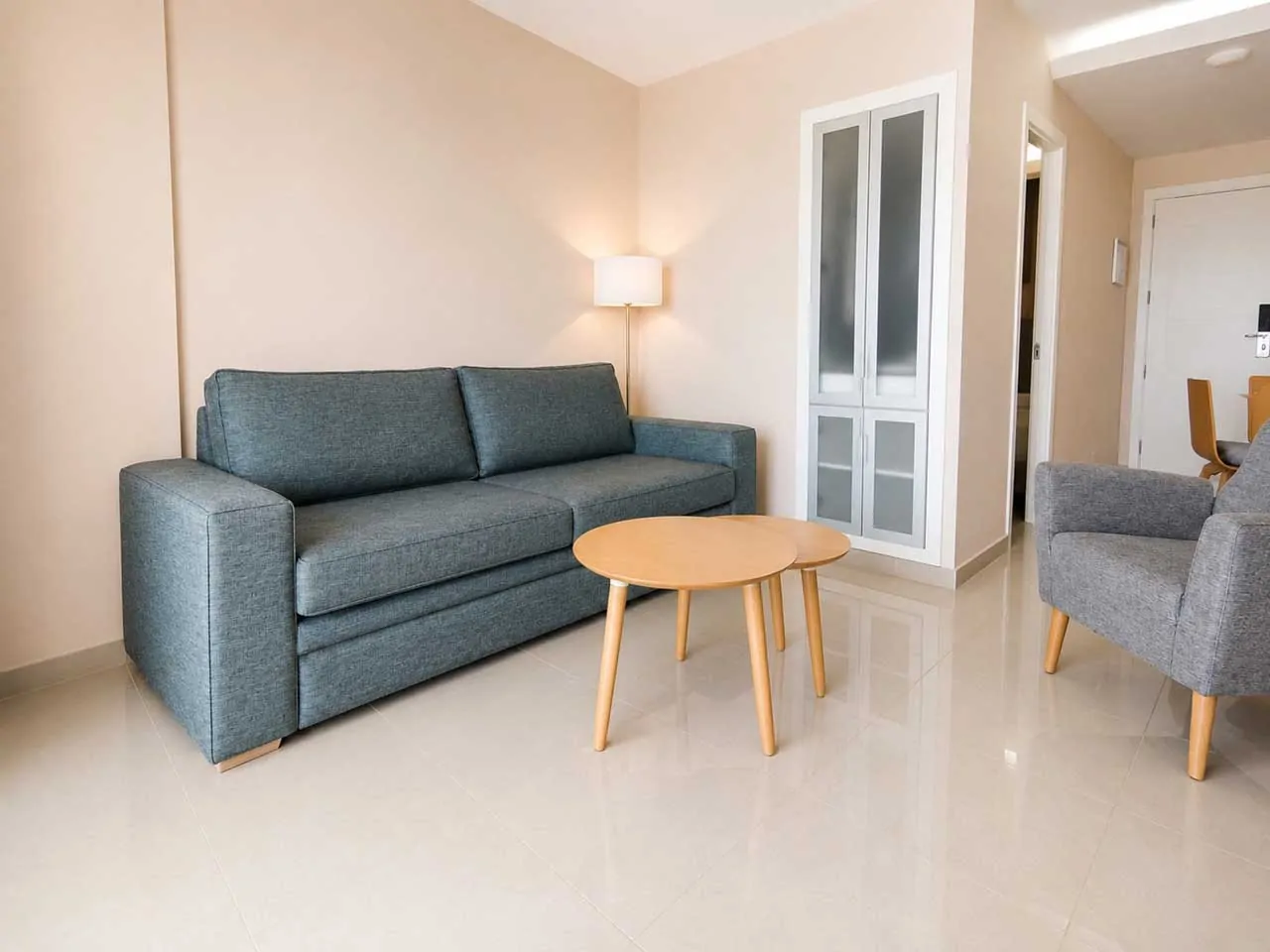 Apartment Pearly Grey