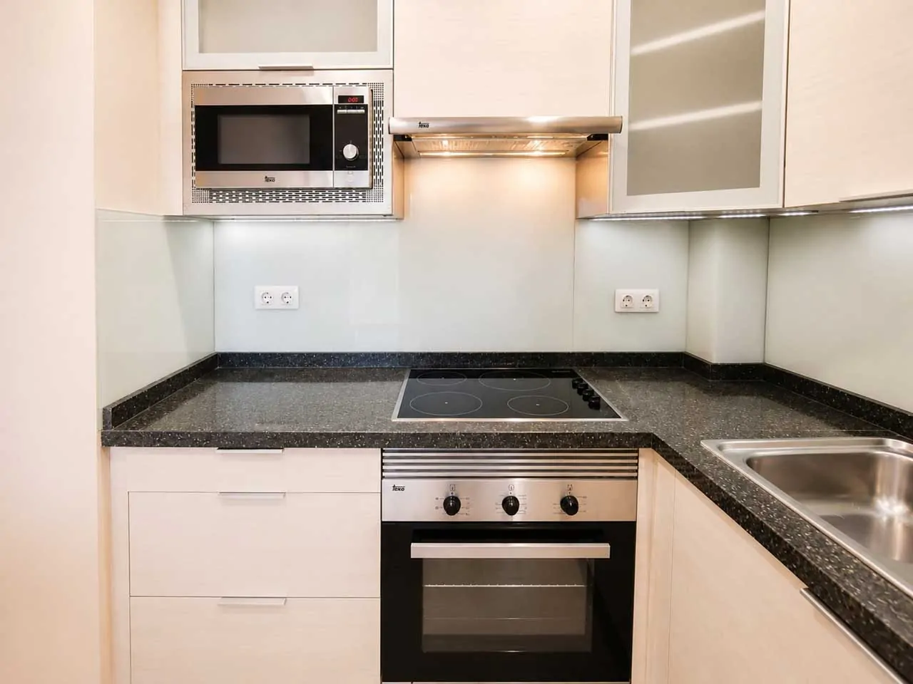 Apartment Pearly Grey