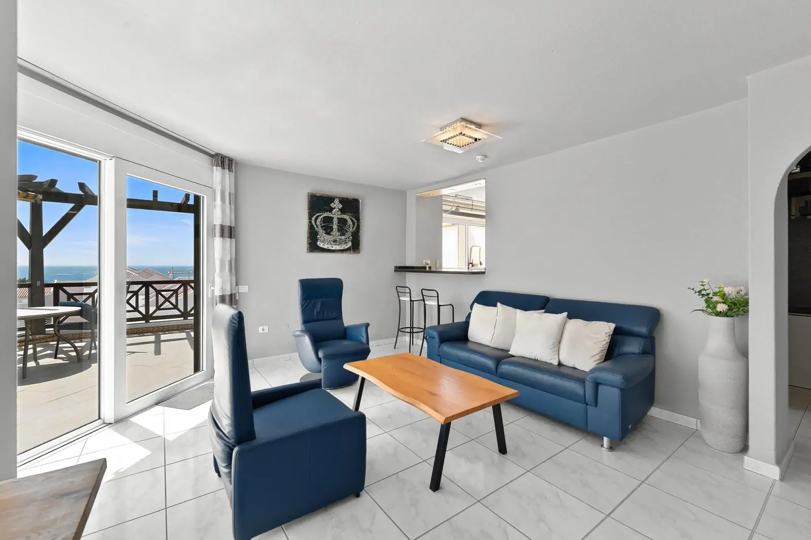 Apartment Blue Horizon